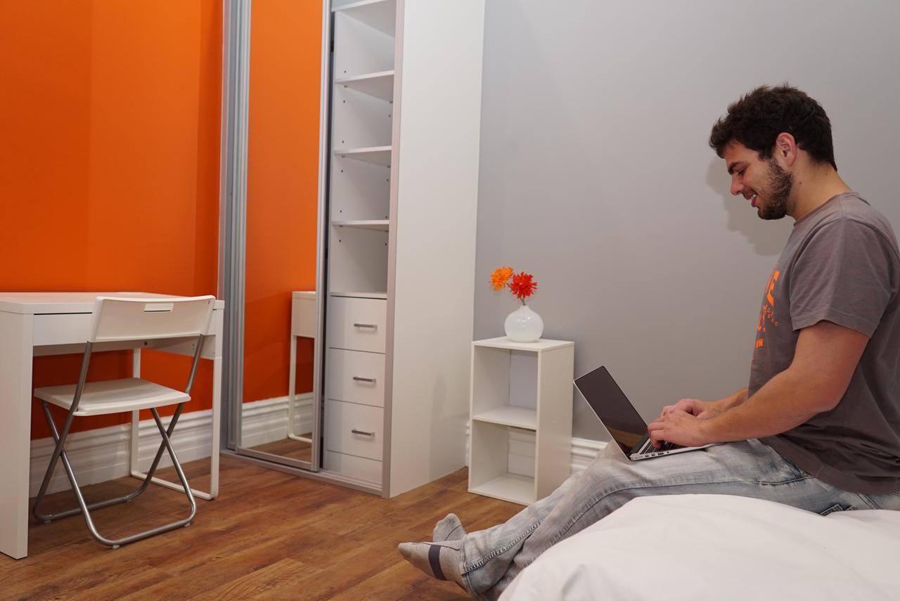 Cozzystay Accommodation Пърт Екстериор снимка