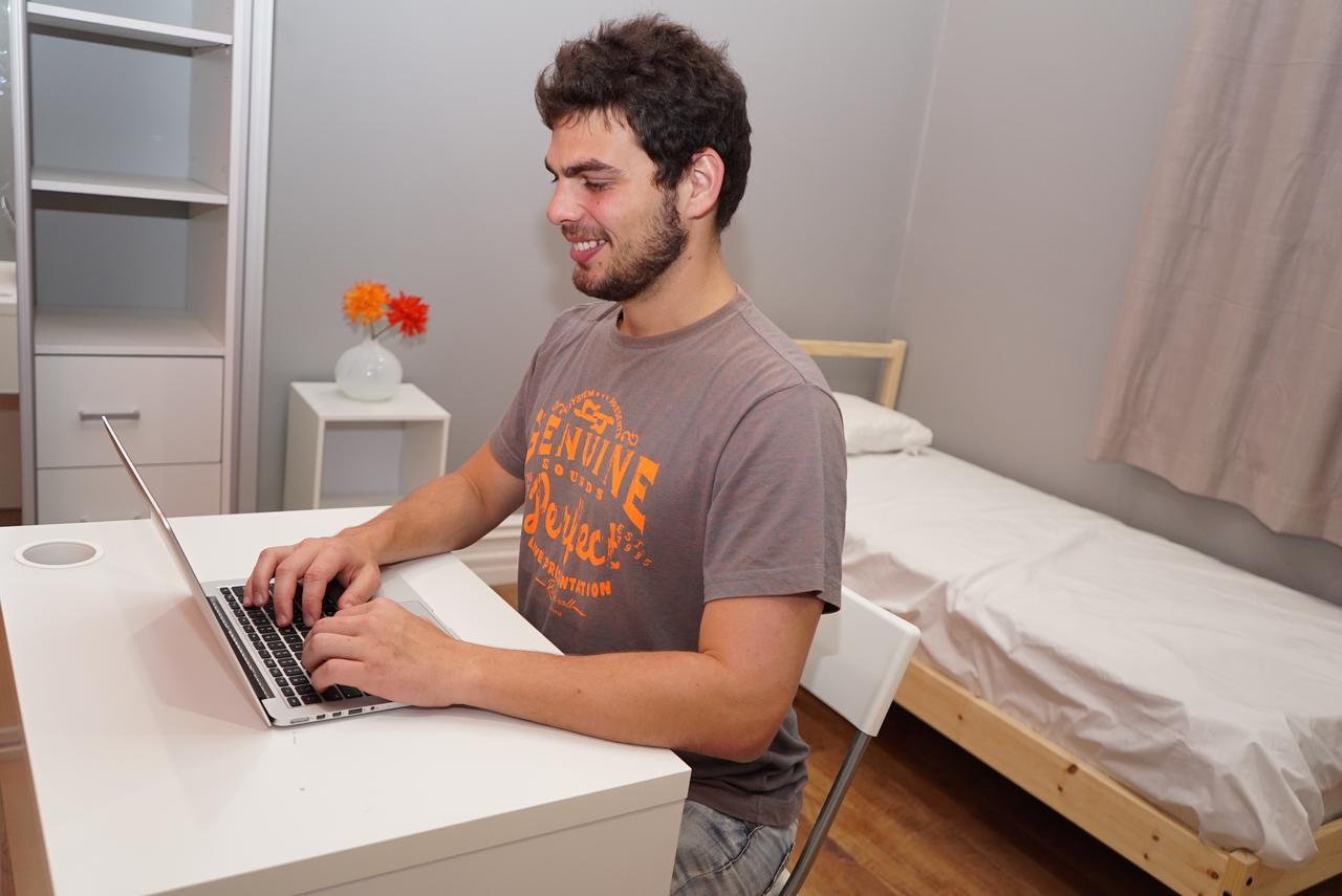 Cozzystay Accommodation Пърт Екстериор снимка