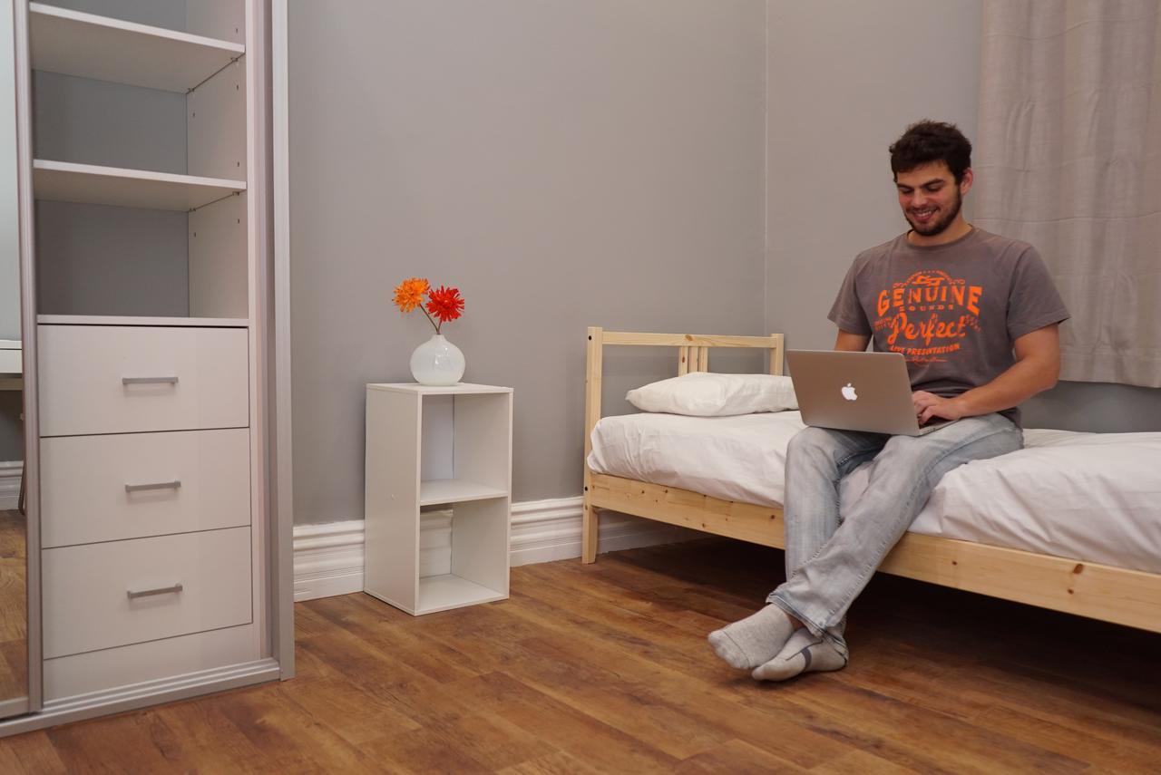 Cozzystay Accommodation Пърт Екстериор снимка