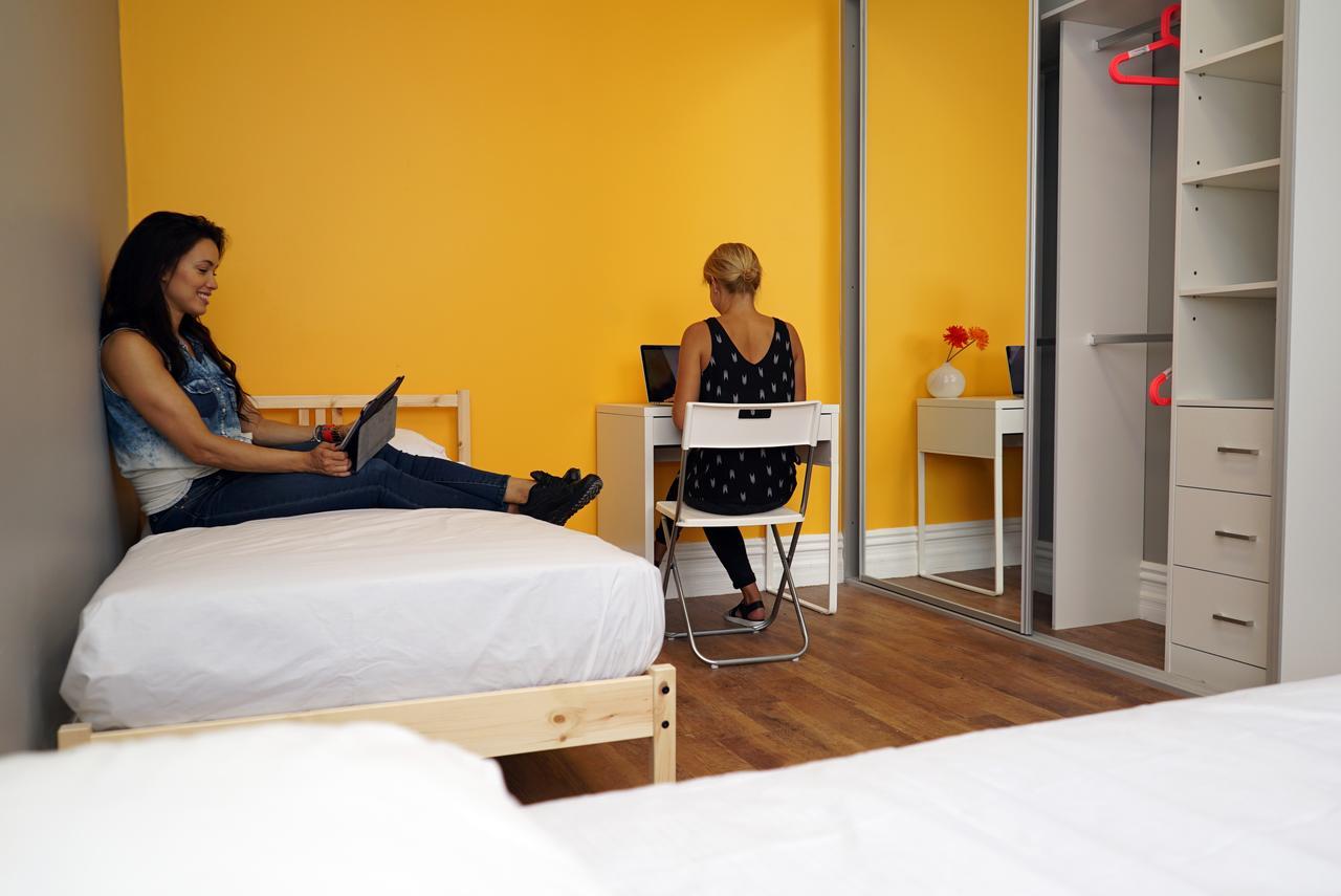 Cozzystay Accommodation Пърт Екстериор снимка