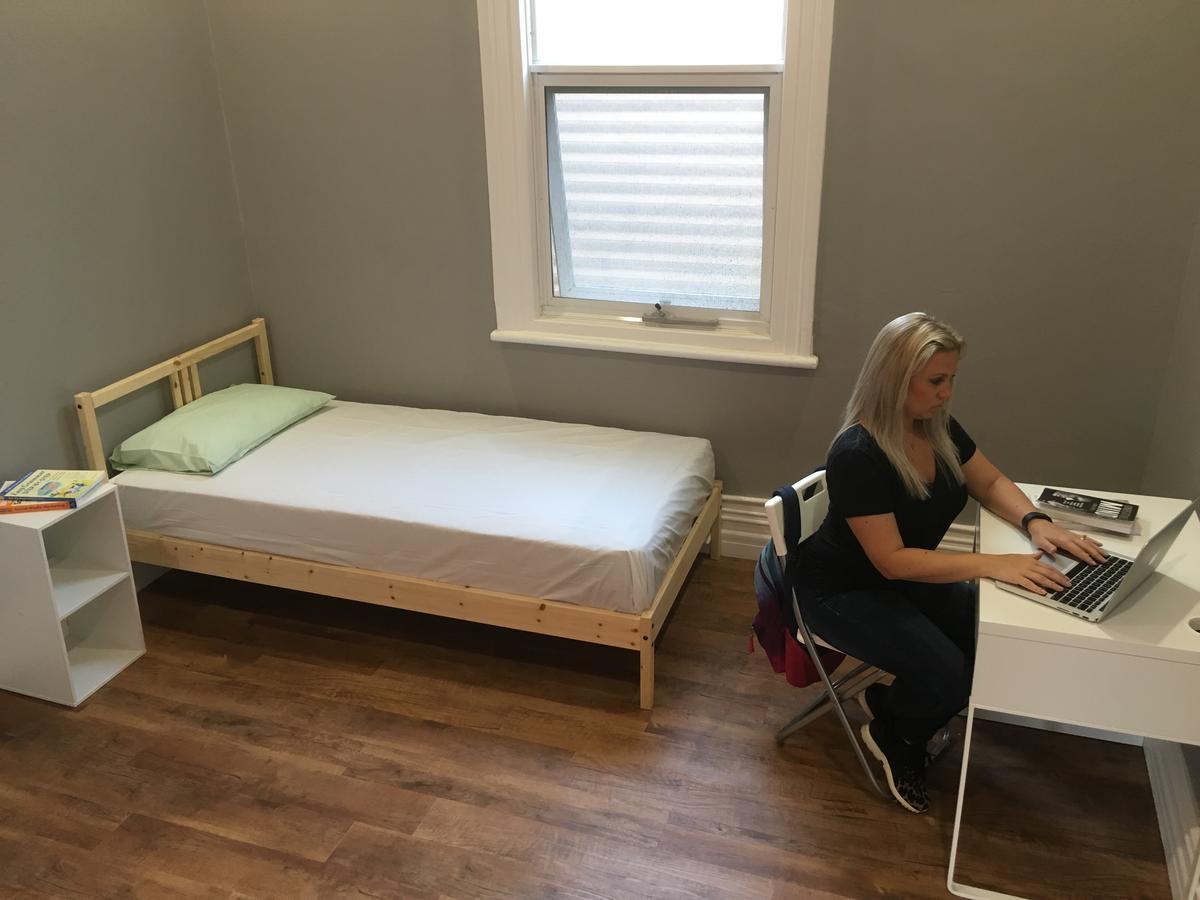 Cozzystay Accommodation Пърт Екстериор снимка