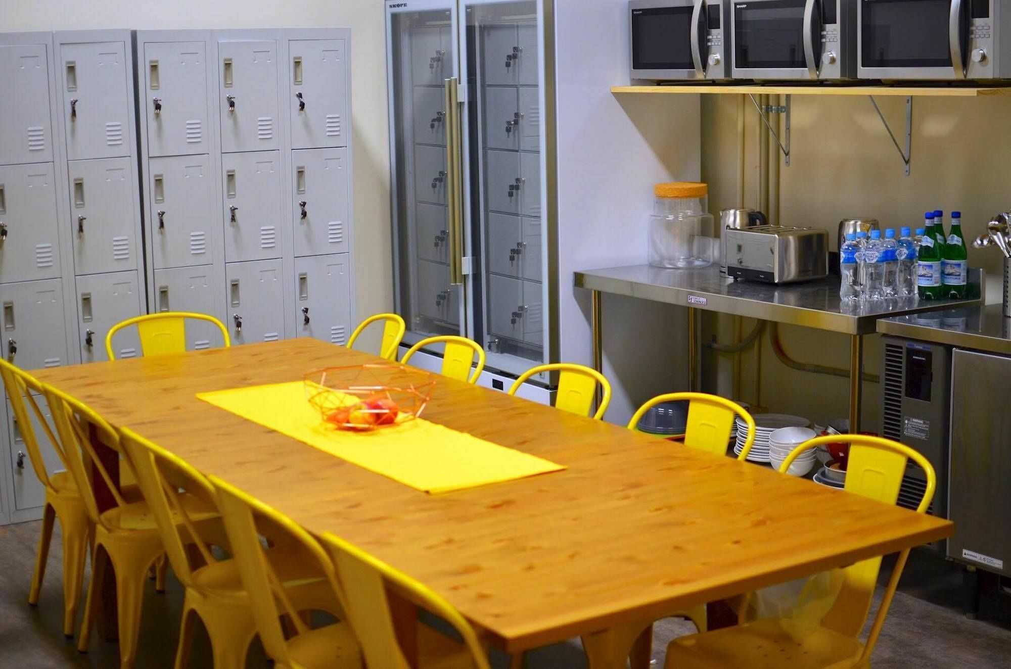 Cozzystay Accommodation Пърт Екстериор снимка